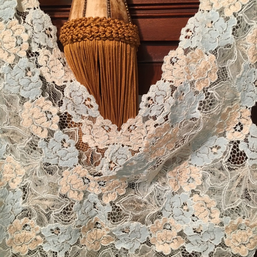 Lace cami - Picture 3 of 5